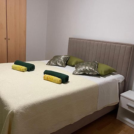 Apartments Angela Biograd Na Moru Zewnętrze zdjęcie